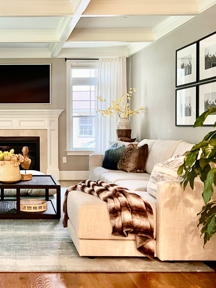 Contemporary living/family room