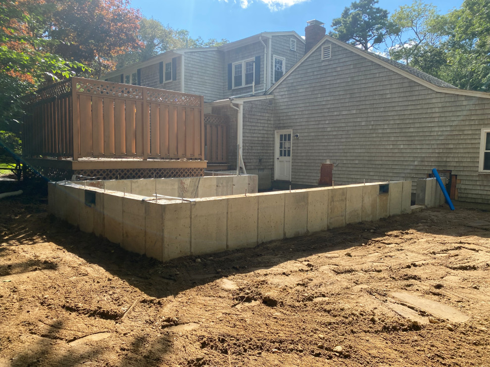 Addition to mid cape home