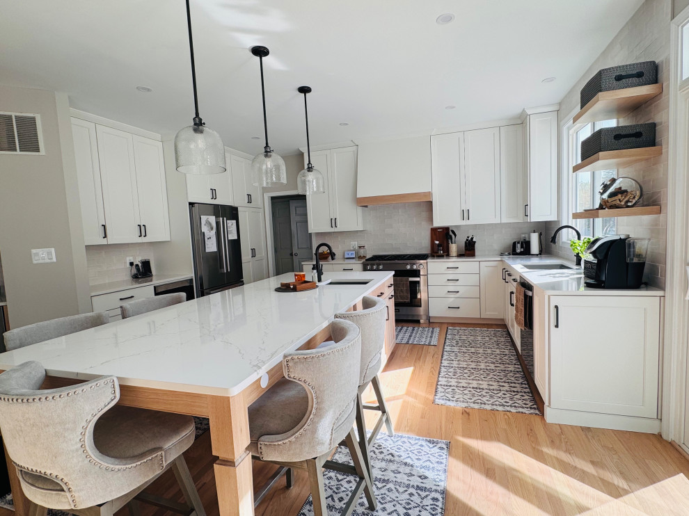 Inspiration for a transitional kitchen remodel in DC Metro