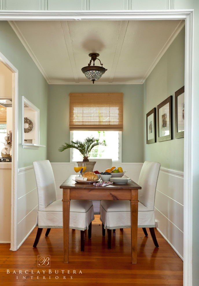 Photo of a beach style dining room in Orange County.