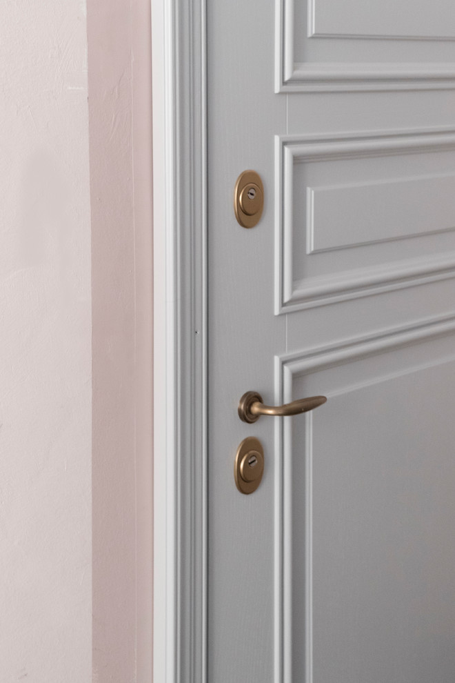 Входная дверь