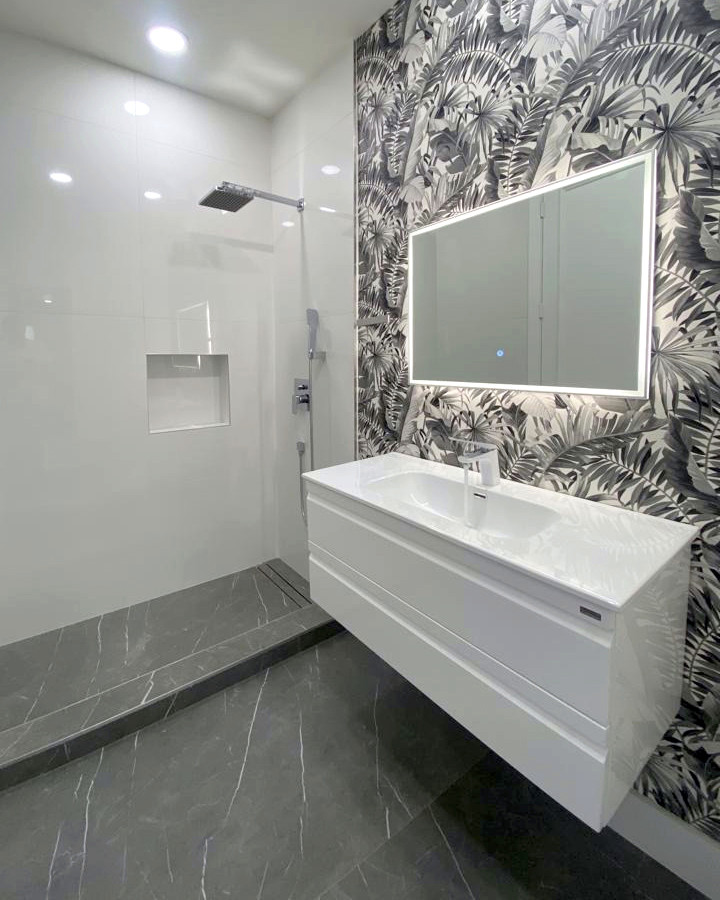 Contemporary bathroom in Miami.