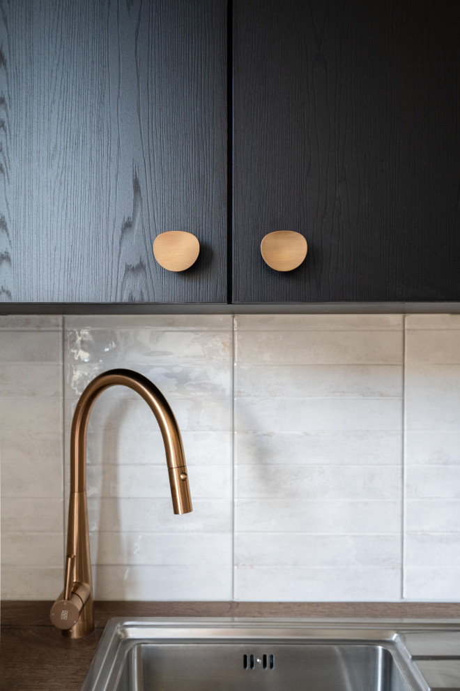 New Build with Warmth, Charm and Morning Sun