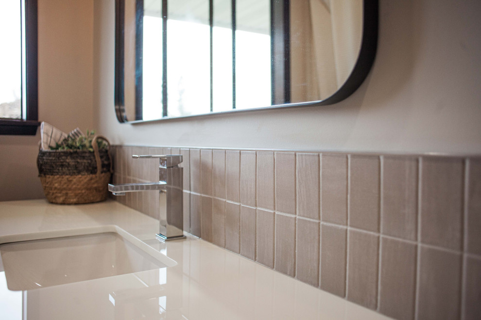 Residential - Waneta Project