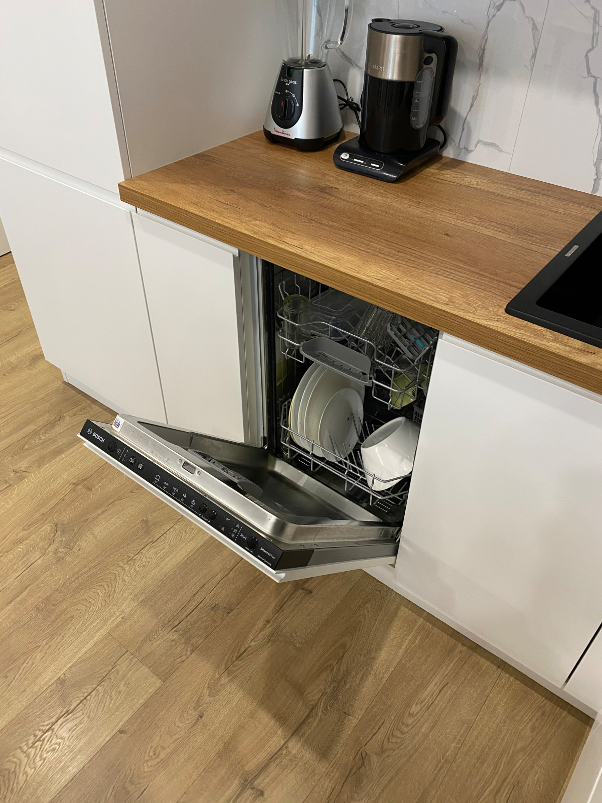 Кухня в стиле минимализм