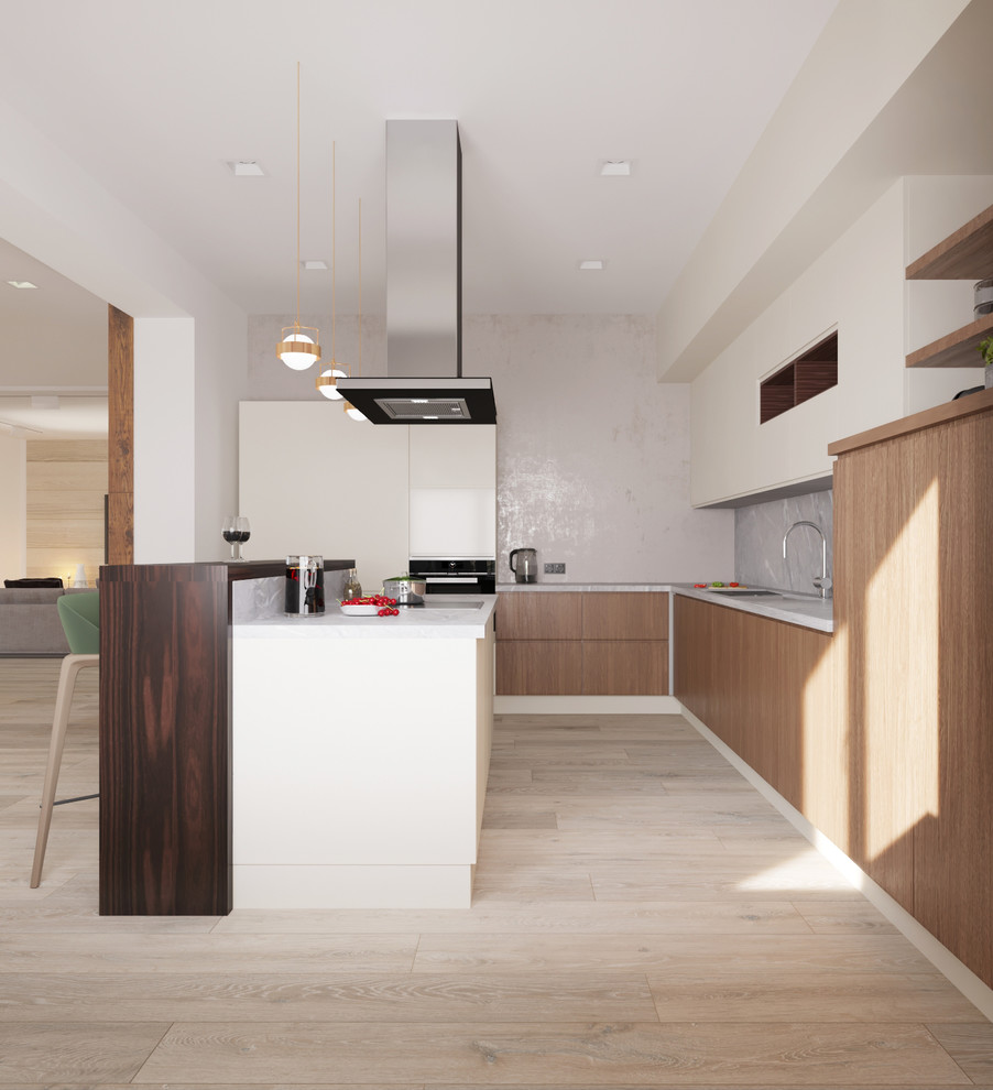 Большой дом в лесу