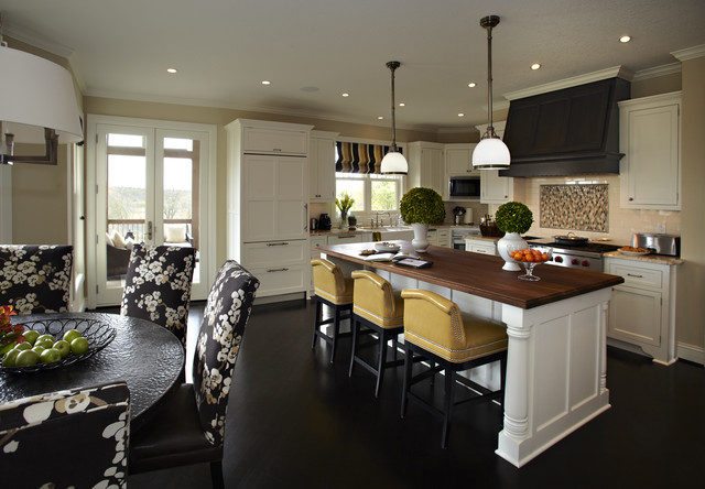 Chanhassen Residence - Kitchen contemporary-koek