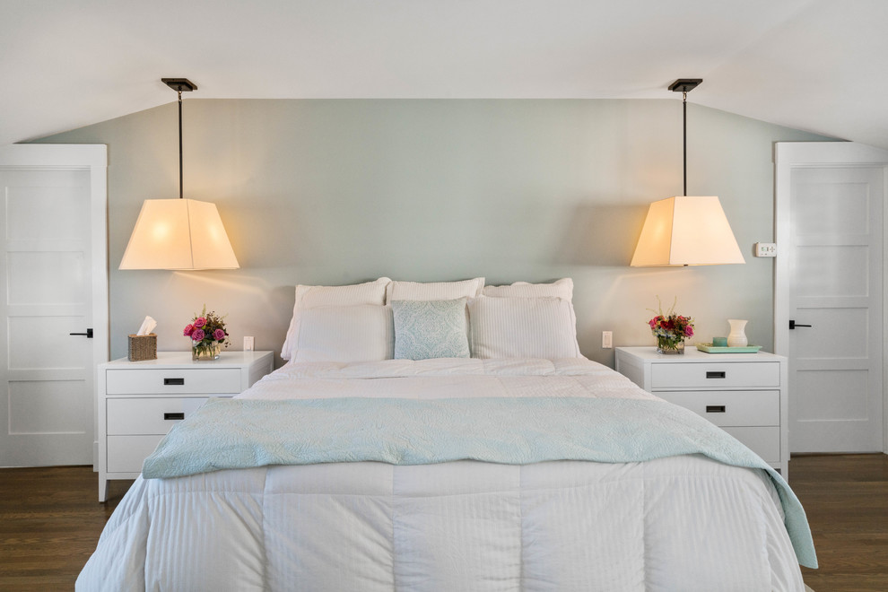 Home design - transitional home design idea in Boston