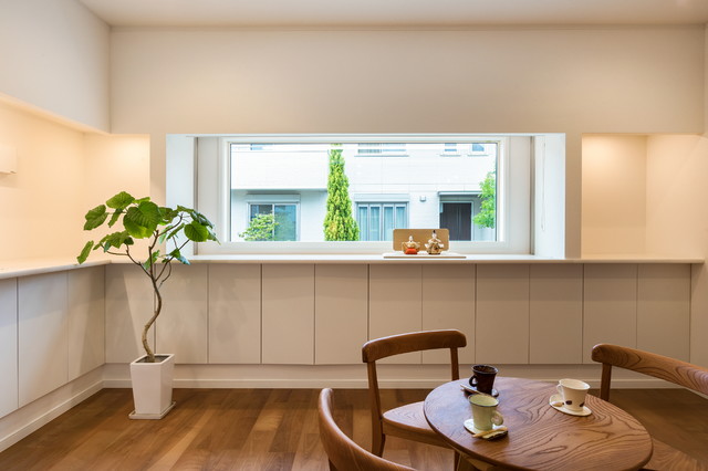 アトリエのある家 japanese-living-room