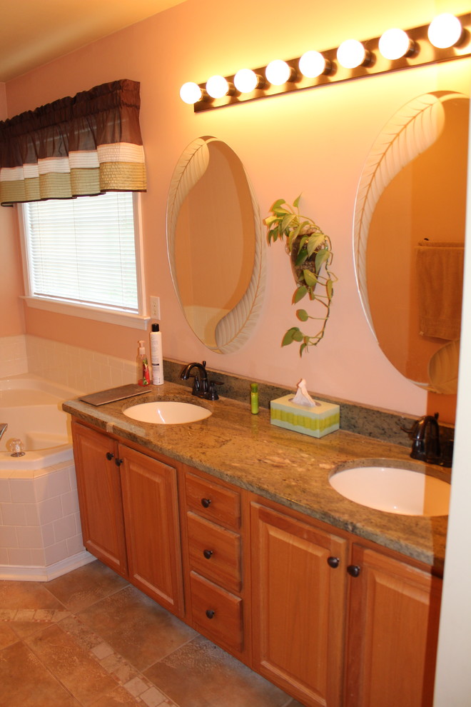Home design - transitional home design idea
