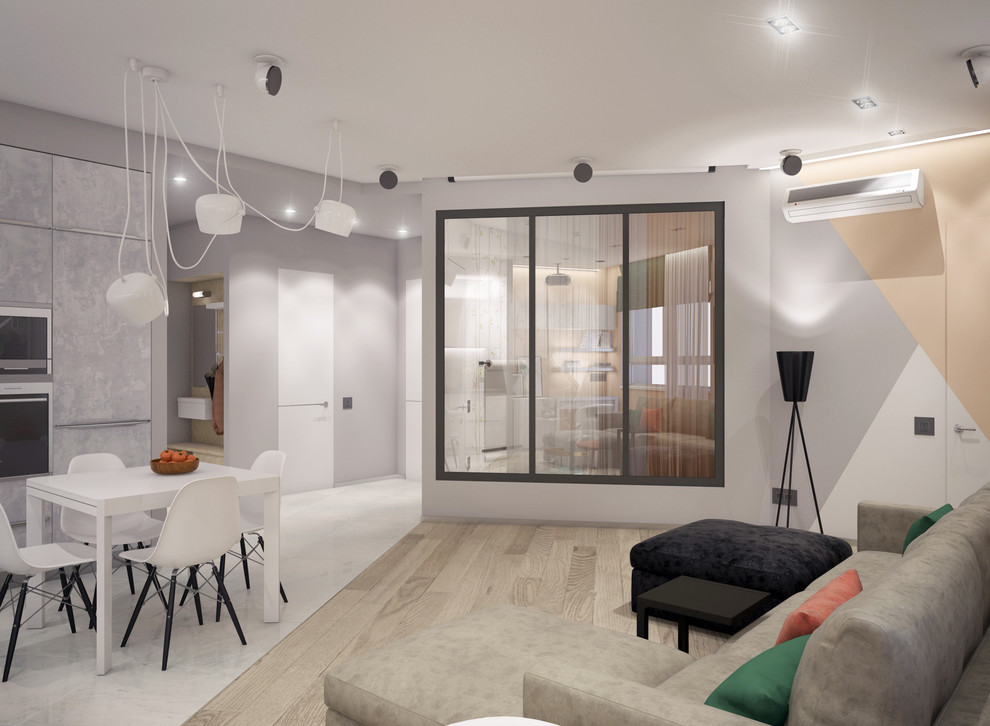 "Треугольная квартира"