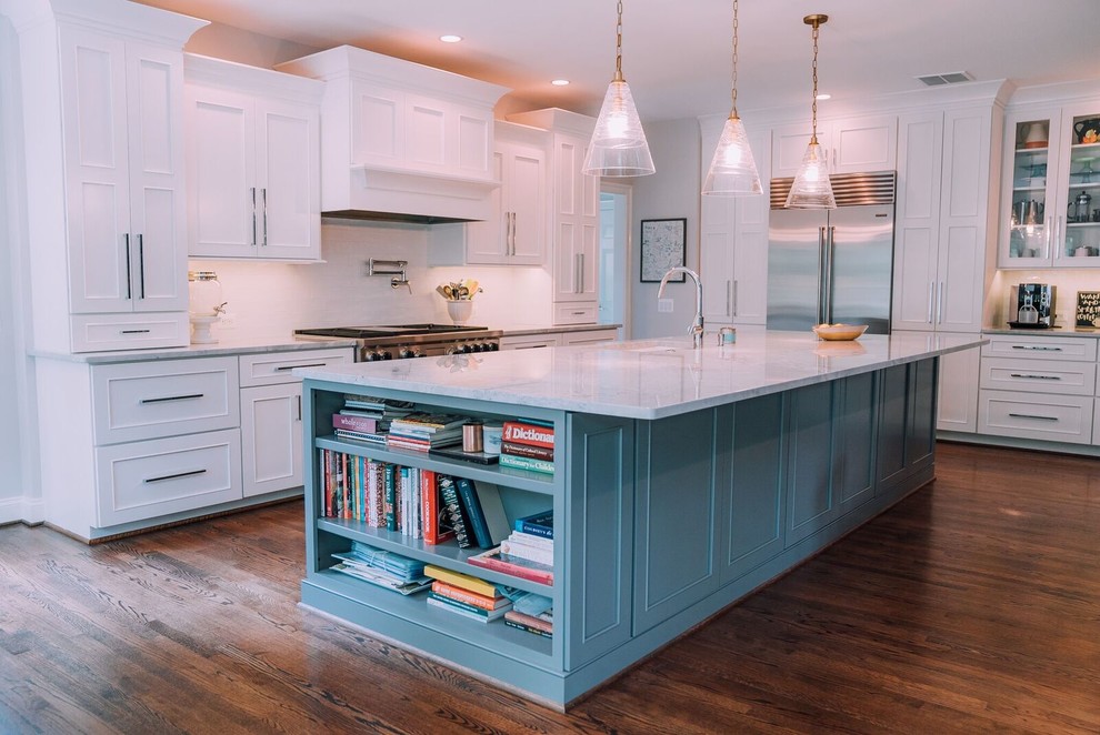 Transitional kitchen photo in DC Metro