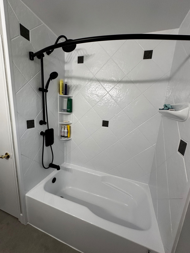Howlett's Lane - Bathroom Remodel - Petrolia, ON
