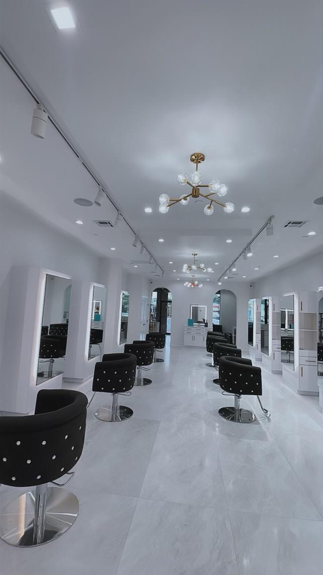 GLAM HOUSE SALON