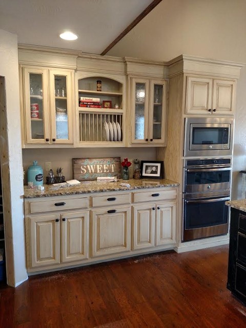 Glazed and Distressed Oak Cabinets Traditional Kitchen 