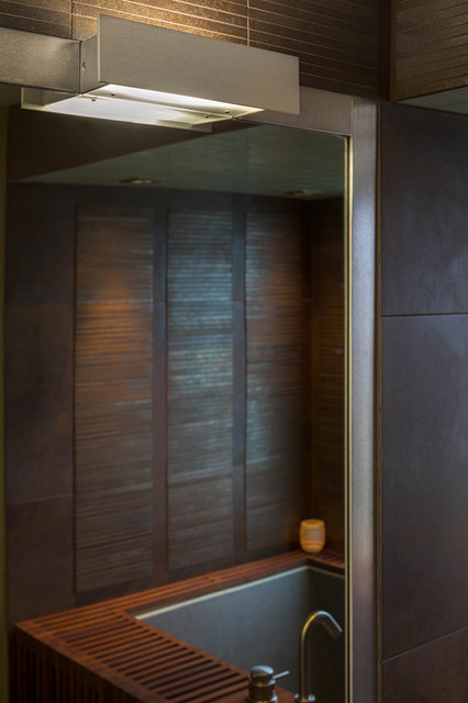 Example of a minimalist home design design in Seattle