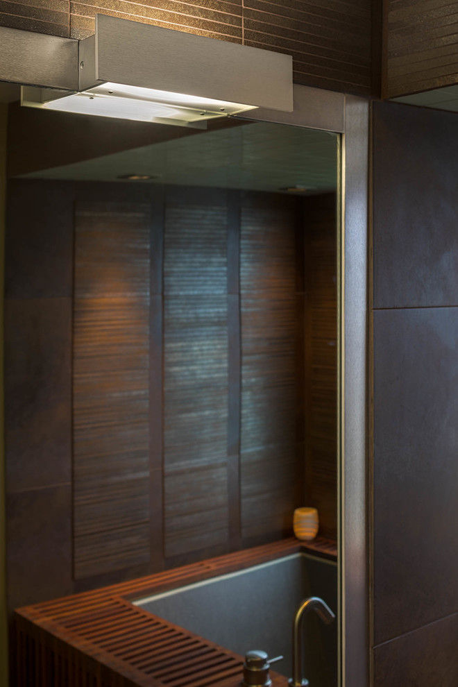 Example of a minimalist home design design in Seattle