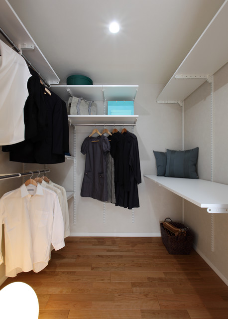収納 minimalistisch-ankleidezimmer