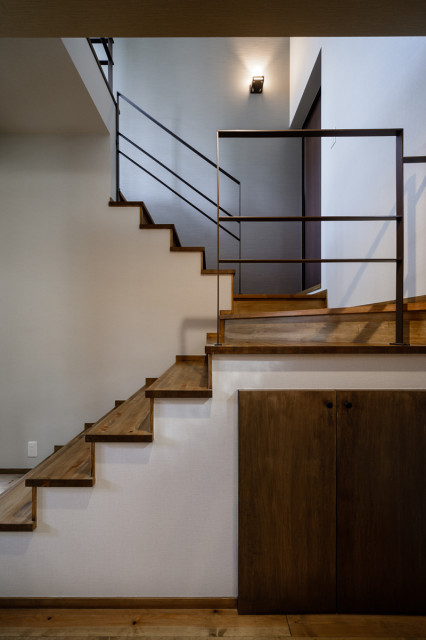 手すりはアイアンロートで作ったもの scandinave-escalier