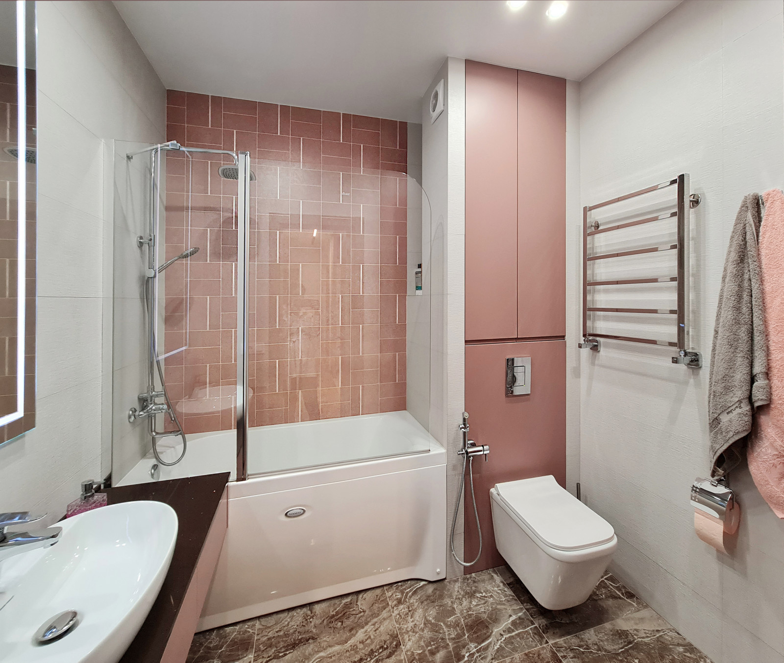 Трехкомнатная квартира 85 кв м