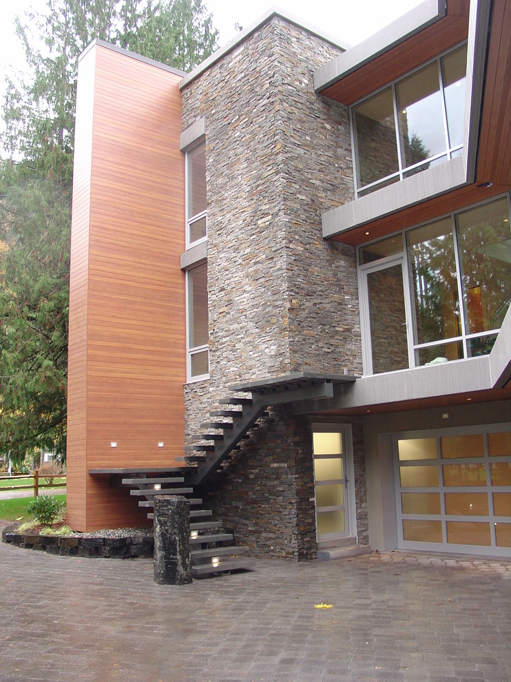 Photo of a modern exterior in Vancouver.