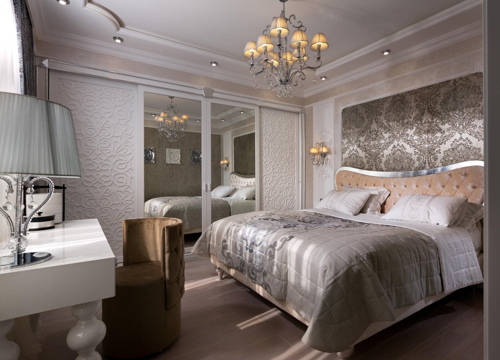 Светлые тона и зеркальные поверхности от Виктории Витковской