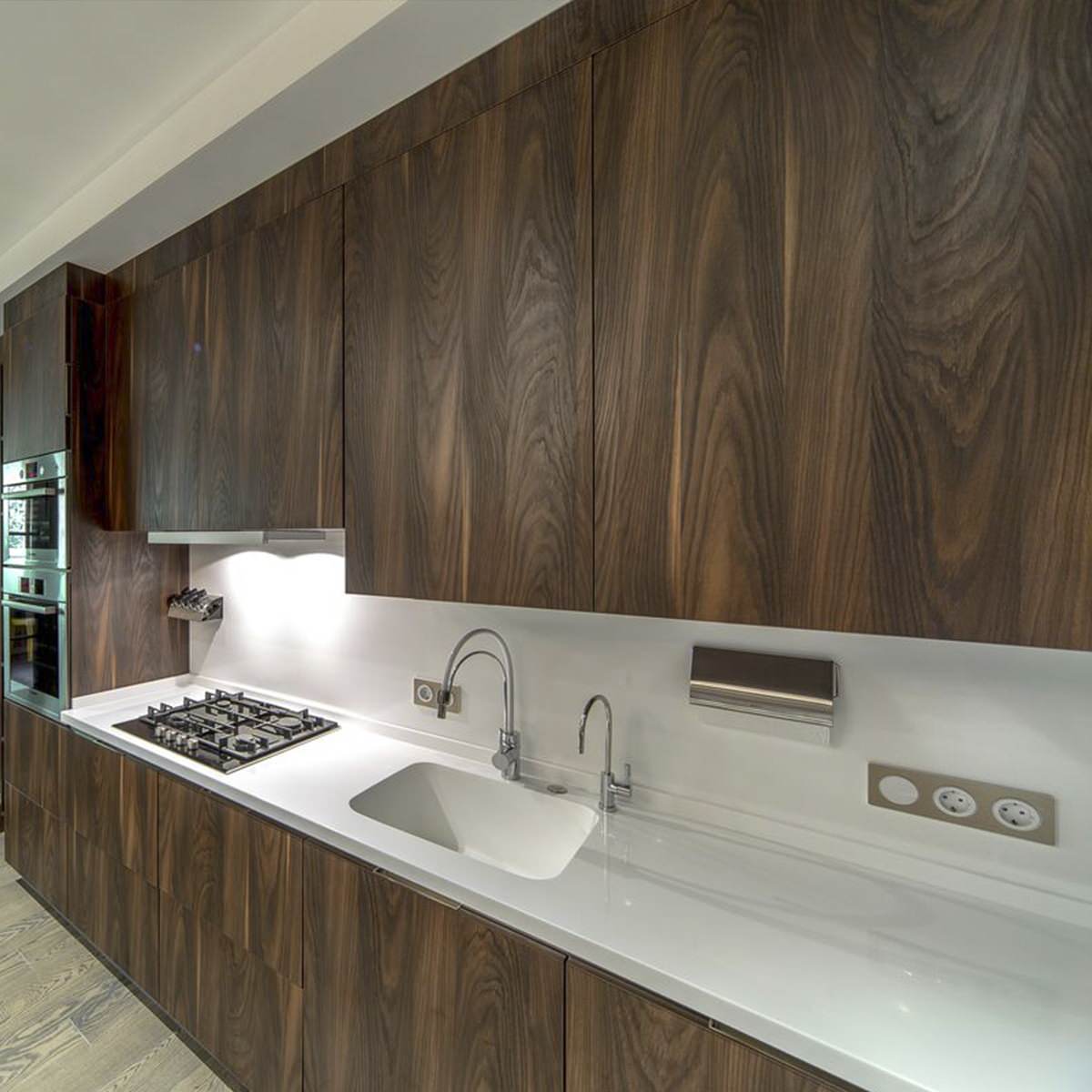 Кухни с фасадами Cleaf