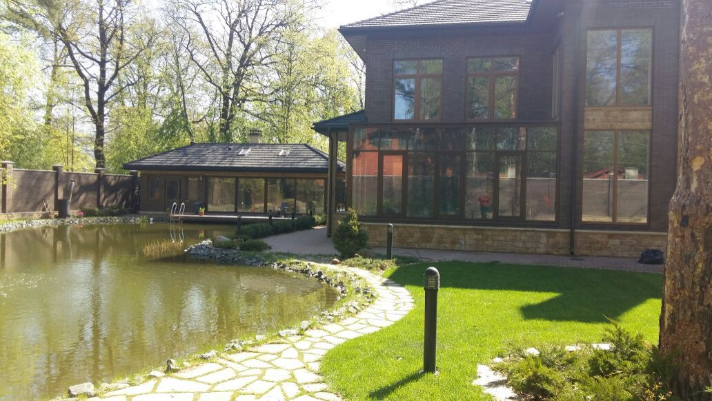 Водоём вблизи дома