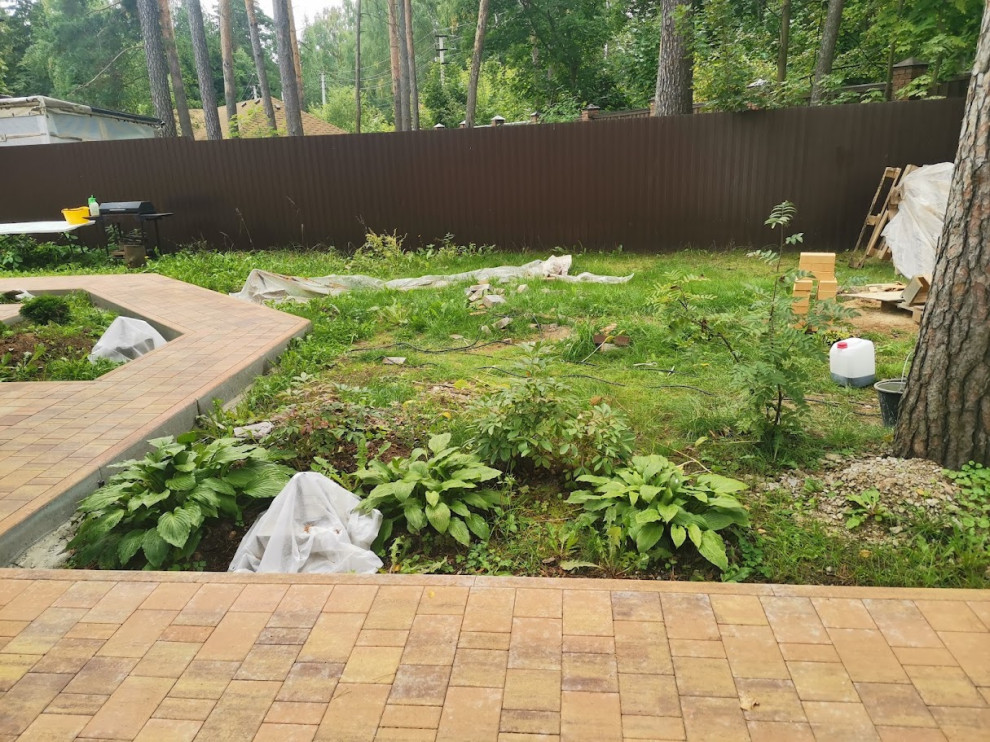 Реализация ландшафтного проекта на площади 300м2.