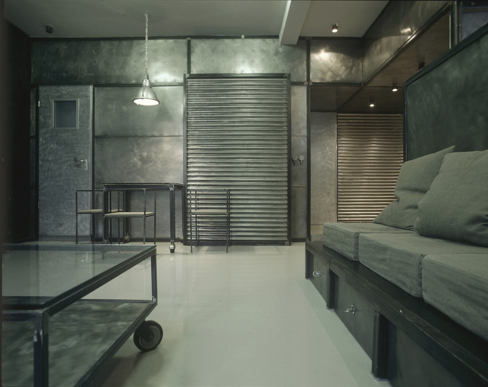 Moscow Metal Apartment