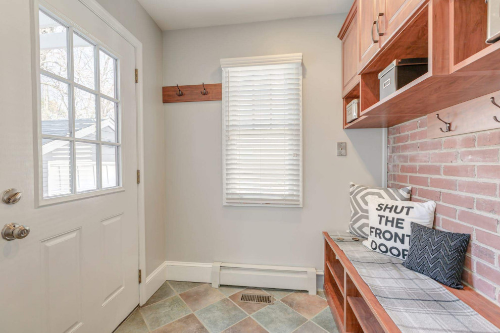 Entryway - transitional entryway idea in DC Metro