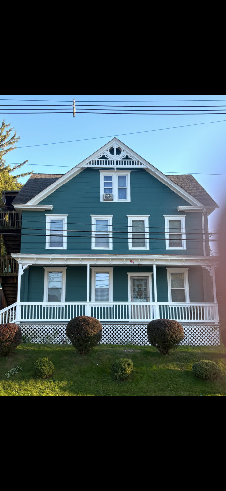 Residential Exterior House Painting & Siding Prep