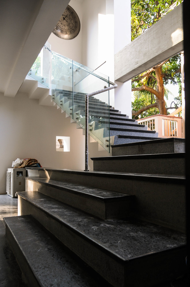 Design ideas for a contemporary staircase in Hyderabad.