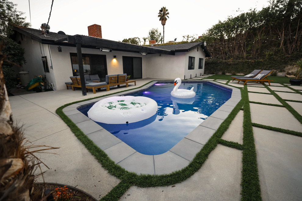 West Hills Remodel - Parthenia St