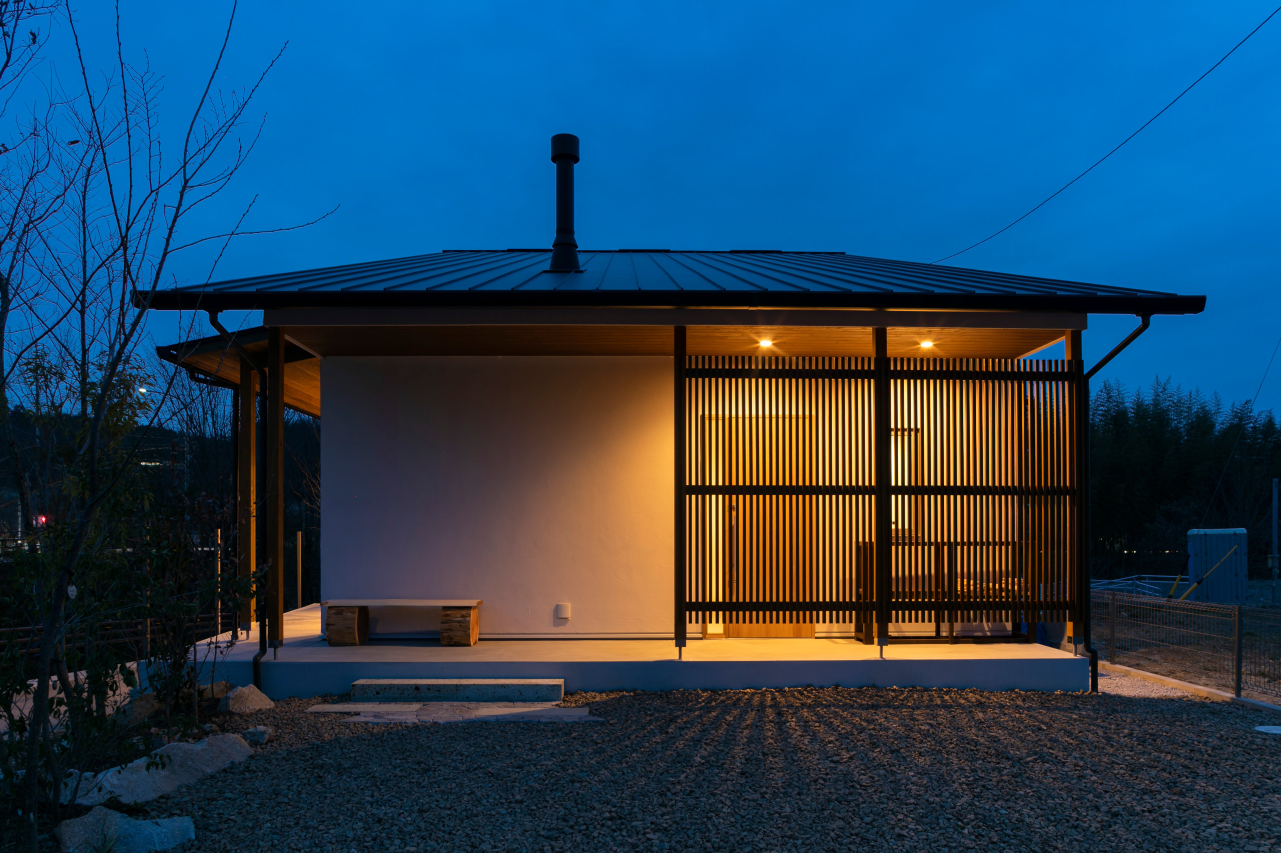 おしゃれな和モダンな家の外観の画像 21年9月 Houzz ハウズ