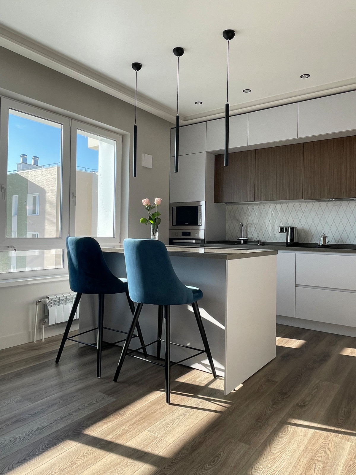 На седьмом этаже за семь часов счастья...