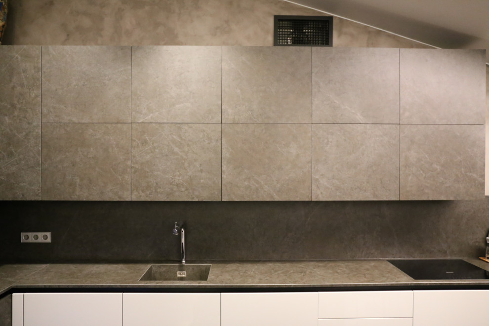 Четырехкомнатная квартира на Чистых Прудах