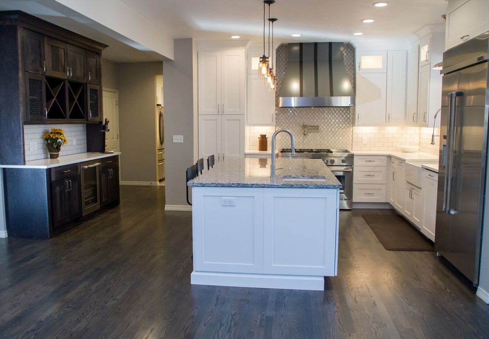 Kitchen - transitional kitchen idea in Denver