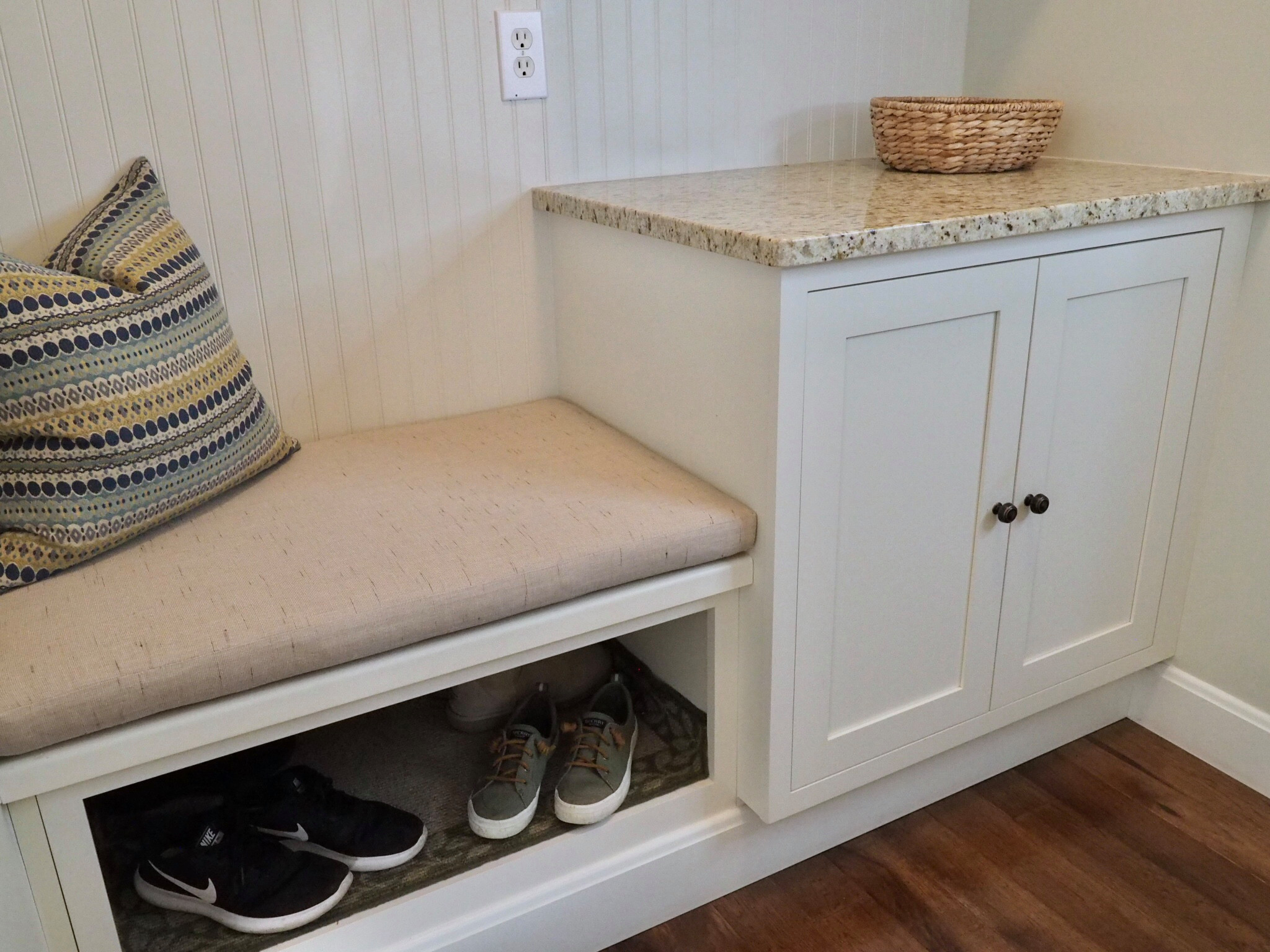 mudroom bench pillows