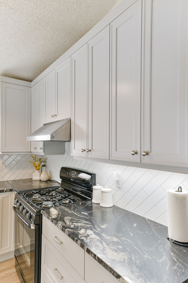 Home design - transitional home design idea