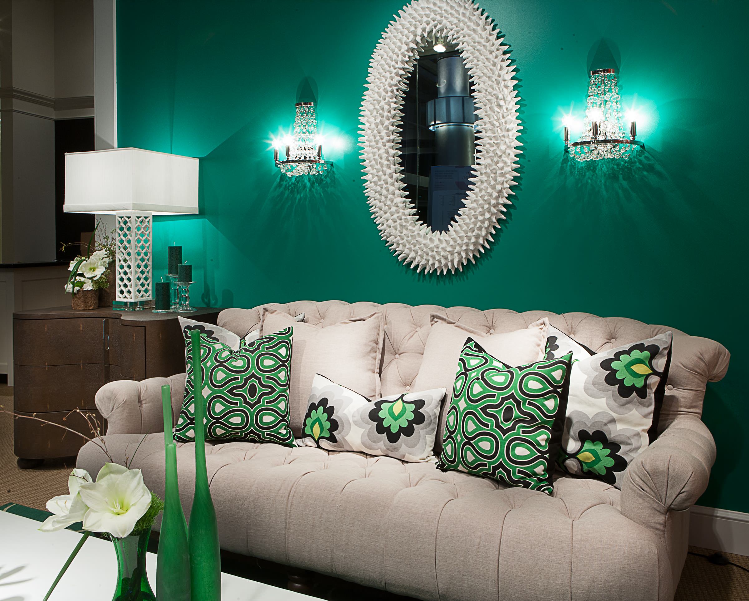 Emerald - Las Vegas Market 2013, image size:2400x1926