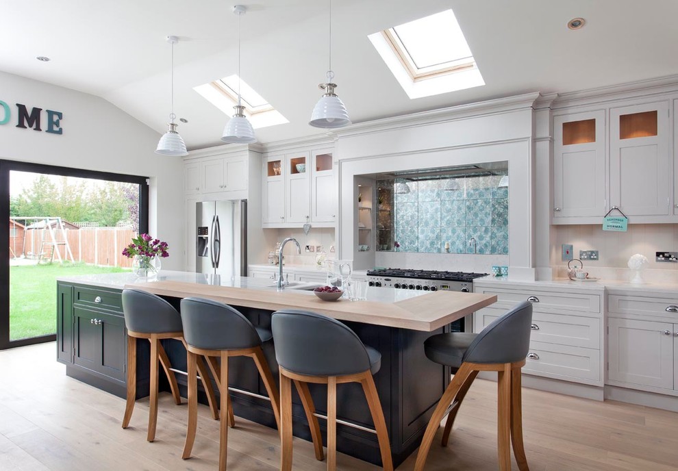 Transitional kitchen photo in Dublin