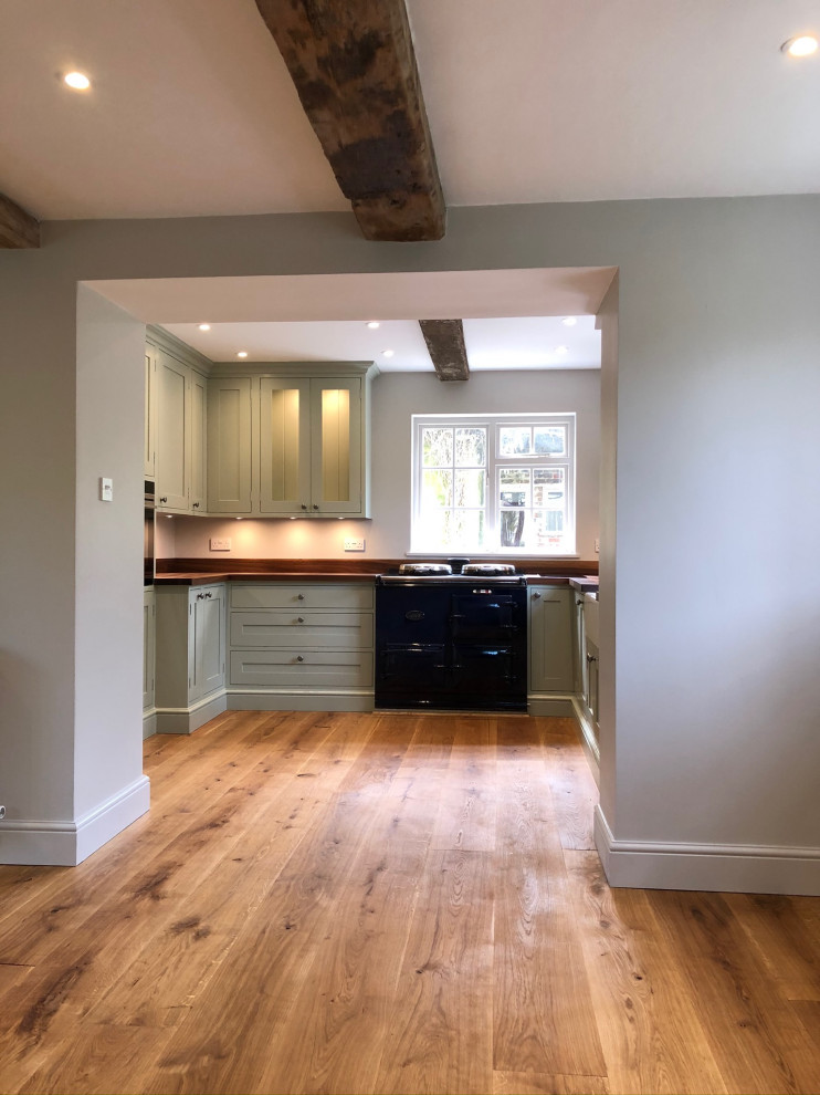 In Frame Shaker Kitchen