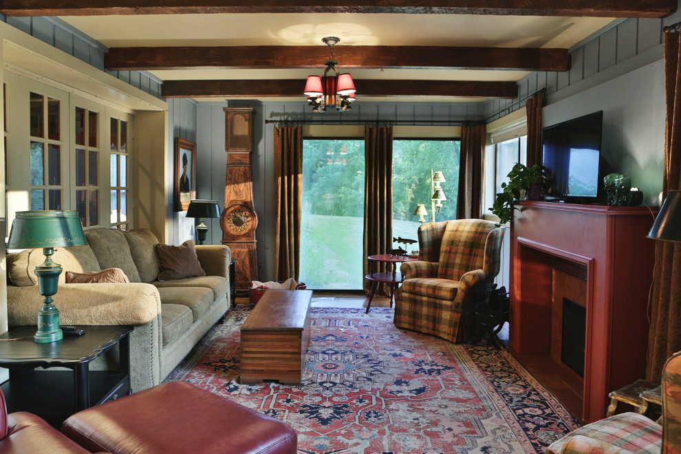 Inspiration for a farmhouse living room remodel in St Louis
