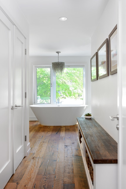 Pinehurst, Etobicoke trendy-badevaerelse
