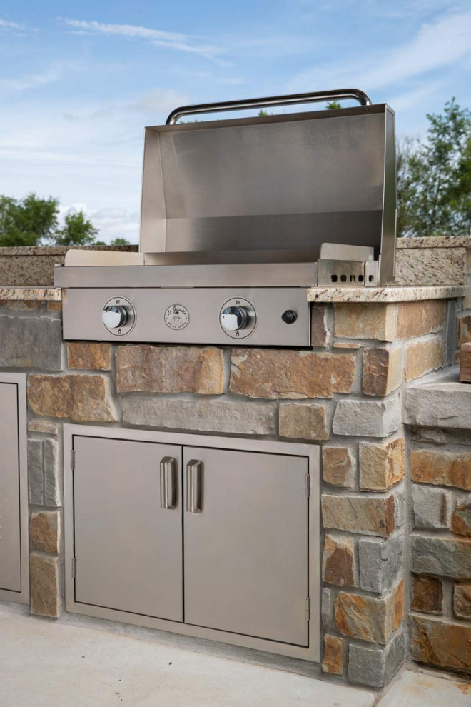 Inspiration for a transitional home design remodel in Wichita