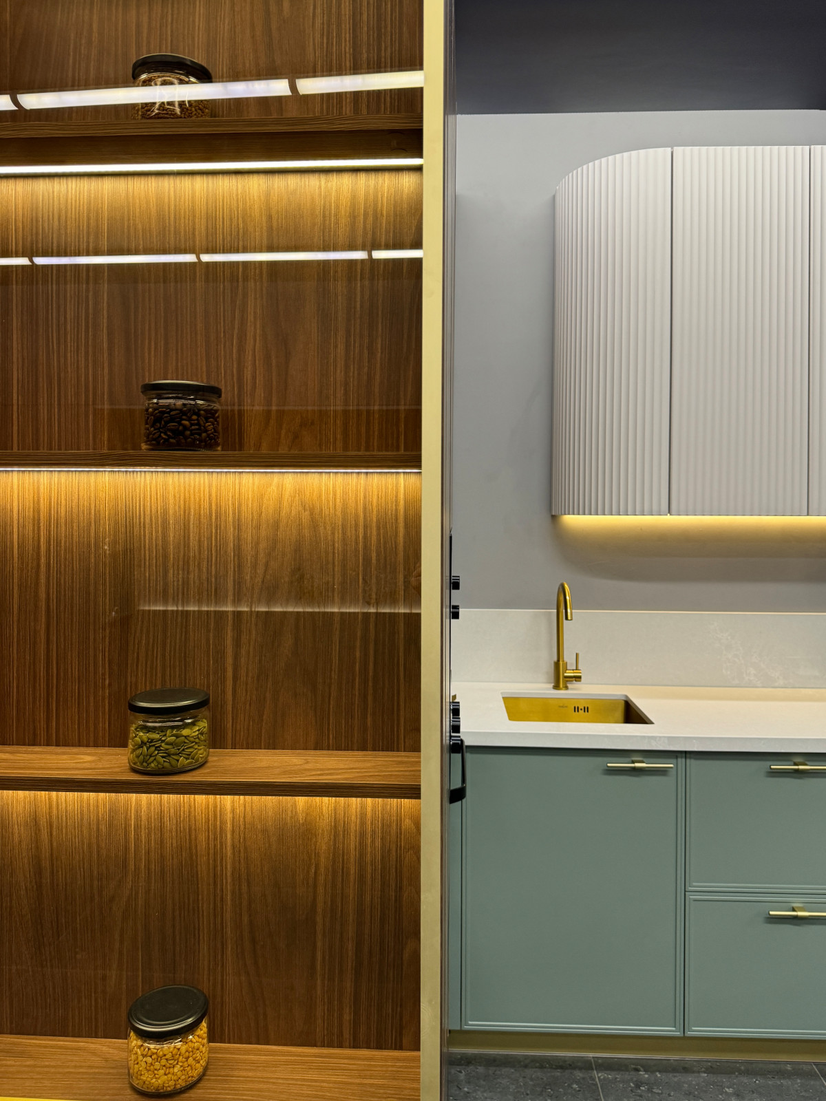 Кухня в шоуруме