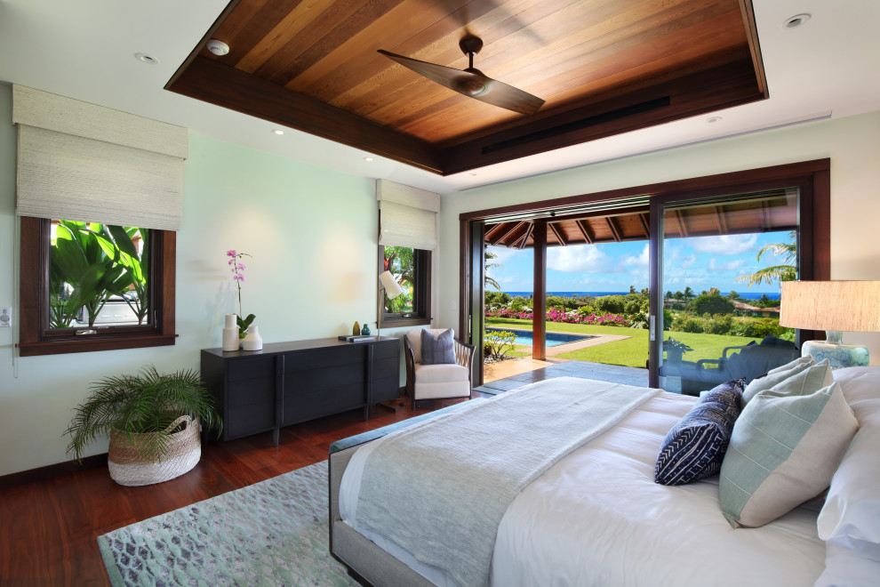 Photo of a tropical bedroom in Hawaii.