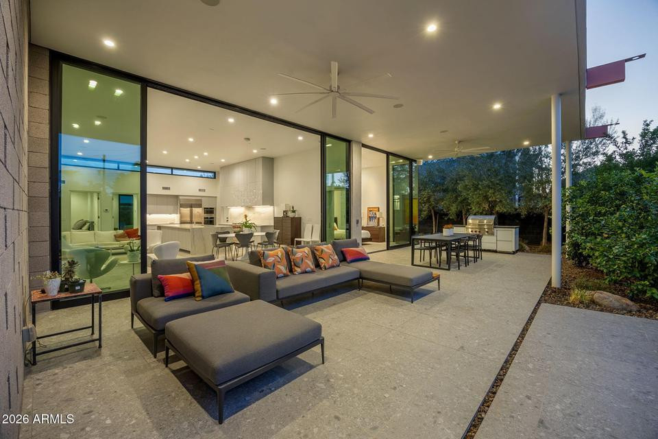Paradise Valley, AZ 4 Bedroom, 3.5 Bath