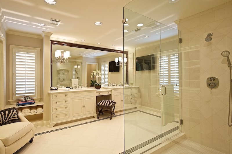 Large elegant bathroom photo in Atlanta
